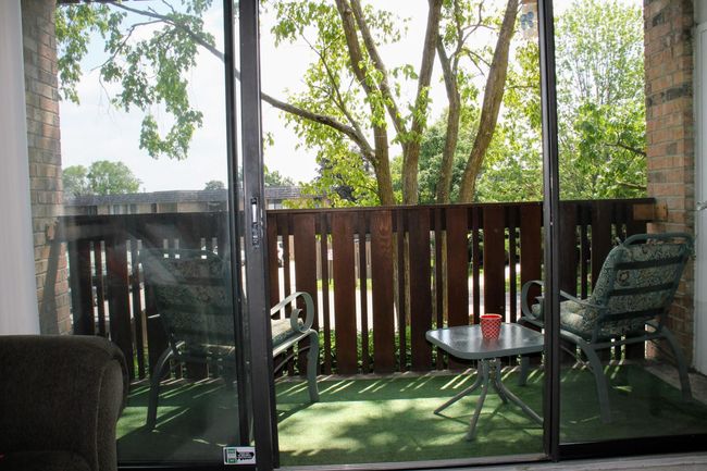 Deck off living room | Image 6