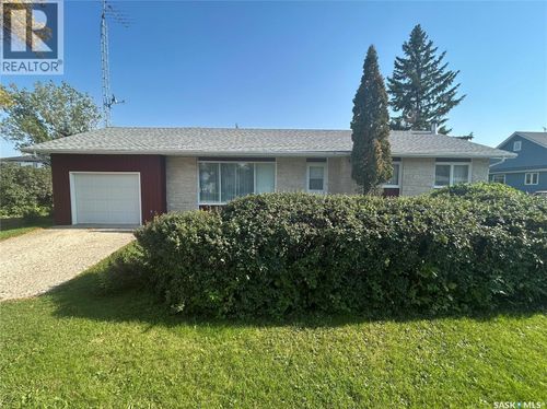 609 Ogilvie St, Moosomin, SK, S0G3N0 | Card Image