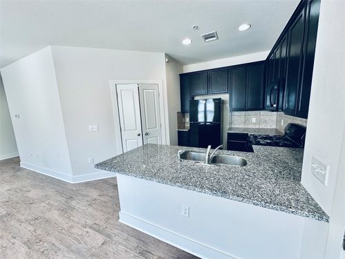 b-2216 Creekside Ln, Georgetown, TX, 78626-8689 | Card Image