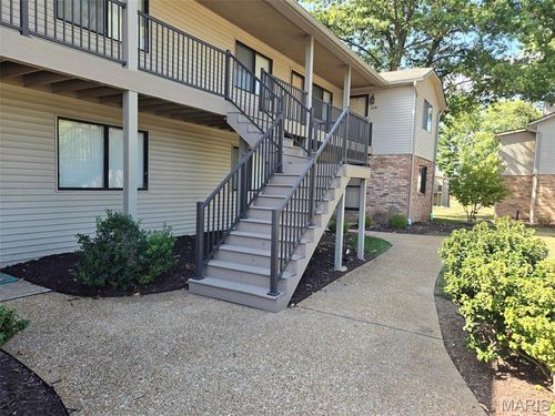 215 Eagle Rdg, O Fallon, IL, 62269-1923 | Card Image