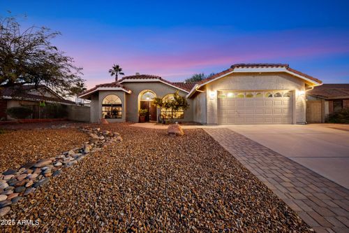 3914 E Tano St, Phoenix, AZ, 85044-3843 | Card Image