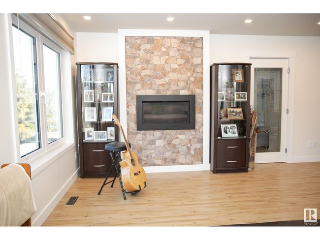 116 Main St, House other with 4 bedrooms, 3 bathrooms and 6 parking in Kingman AB | Image 10