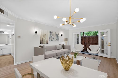 apt-4-17847 Beneda Ln, Santa Clarita, CA, 91351-4322 | Card Image