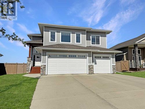 10618 152b Ave, Grande Prairie, AB, T8X0S4 | Card Image
