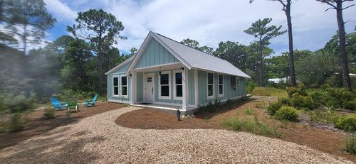 121 Cedar St, Eastpoint, FL, 32328-3373 | Card Image