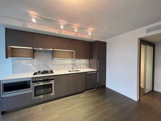 1009 - 8988 Patterson Road, Condo with 1 bedrooms, 1 bathrooms and 1 parking in Richmond BC | Image 3