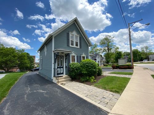 404 S 2nd St, St. Charles, IL, 60174-2867 | Card Image