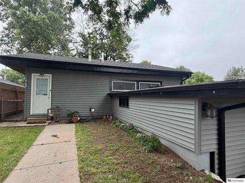 3910 Worthington Ave, Lincoln, NE, 68502-5549 | Card Image