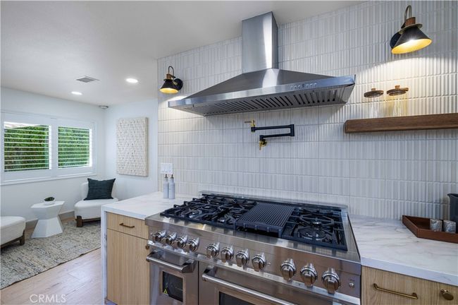 9792 La Arena Cir, House other with 3 bedrooms, 3 bathrooms and 2 parking in Fountain Valley CA | Image 19