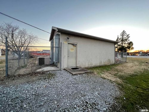 244 N Lincoln Blvd, Shawneetown, IL, 62984-2004 | Card Image