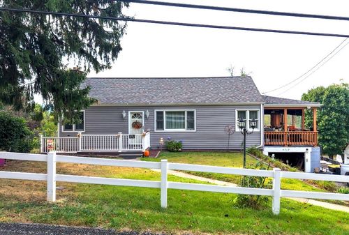 4912 Williamsport Rd, Elizabeth, PA, 15037-3220 | Card Image