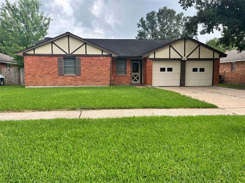 9910 Stonemont Rd, La Porte, TX, 77571-4055 | Card Image