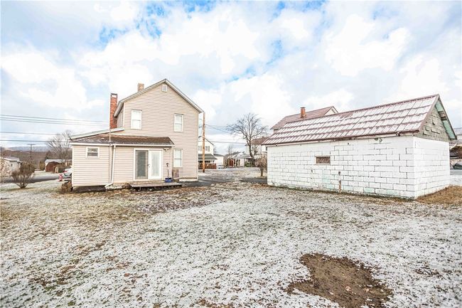 107 10 Th St, House other with 2 bedrooms, 1 bathrooms and null parking in Lucernemines PA | Image 28