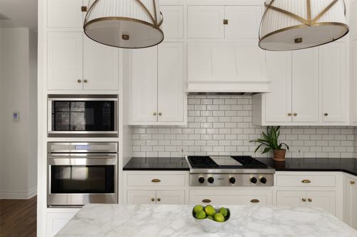 3313 Bridle Path, Austin, TX, 78703-2711 | Card Image