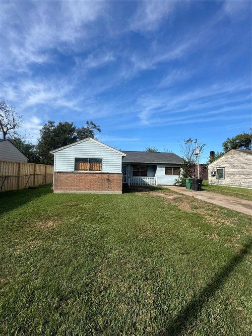 11315 Raincove Dr, Houston, TX, 77016-1326 | Card Image