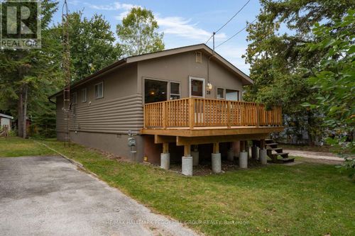 20 61st St S, Wasaga Beach, ON, L9Z1W1 | Card Image