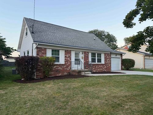 809 Stevens Dr, Owosso, MI, 48867-1946 | Card Image