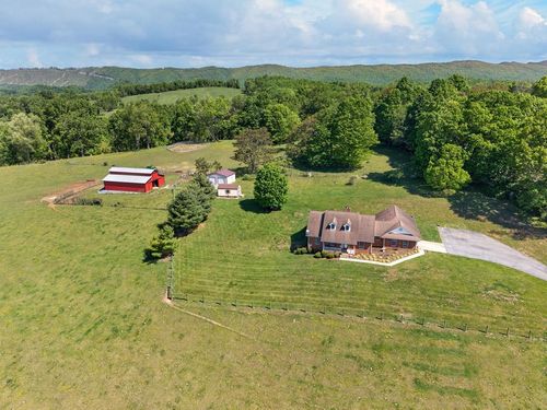 457 Boxwood Ln, Marion, VA, 24354 | Card Image