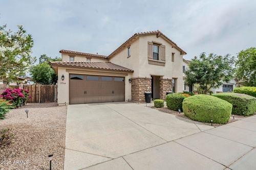 2744 E Donato Dr, Gilbert, AZ, 85298-8495 | Card Image