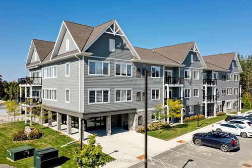 202-19 Hampton Lane, Lakefield, ON, K0L2H0 | Card Image