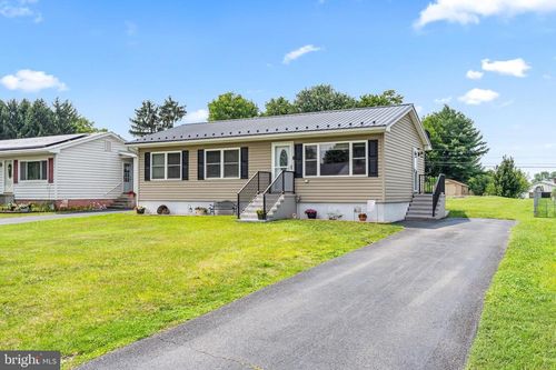 12312 Richwood Dr, HAGERSTOWN, MD, 21740-5132 | Card Image