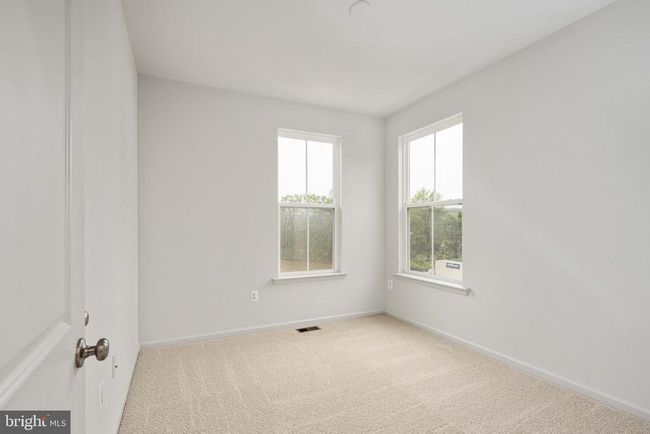 10170 Queens Way, Townhouse with 4 bedrooms, 4 bathrooms and null parking in MANASSAS VA | Image 46