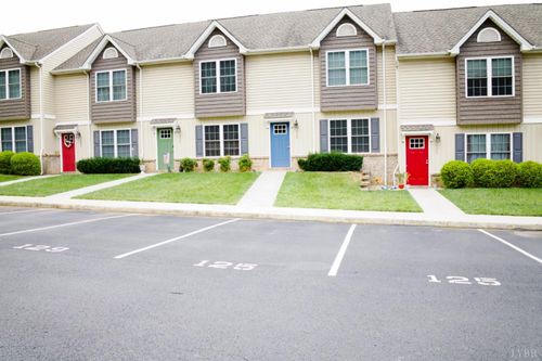 125 Squire Cir, Lynchburg, VA, 24501-1136 | Card Image