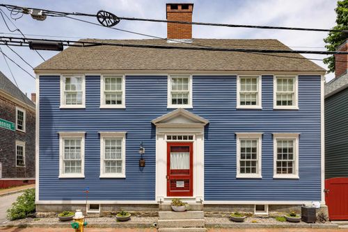 395 Pleasant St, Portsmouth, NH, 03801-4512 | Card Image