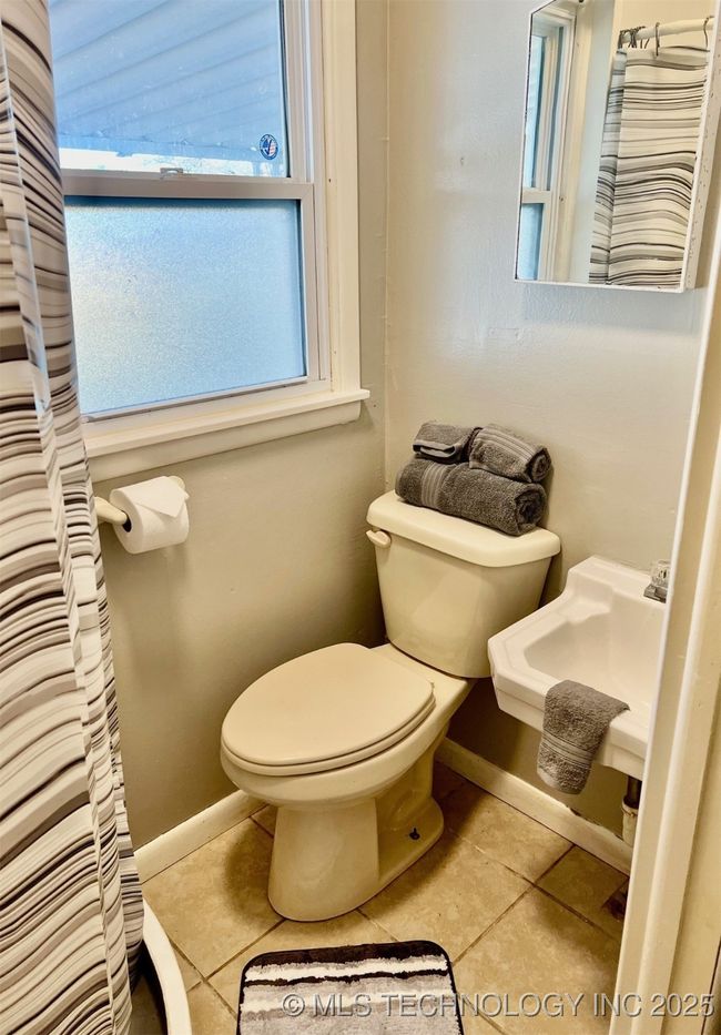 2nd bathroom | Image 25