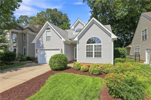 2720 Einstein Dr, Virginia Beach, VA, 23456-8161 | Card Image