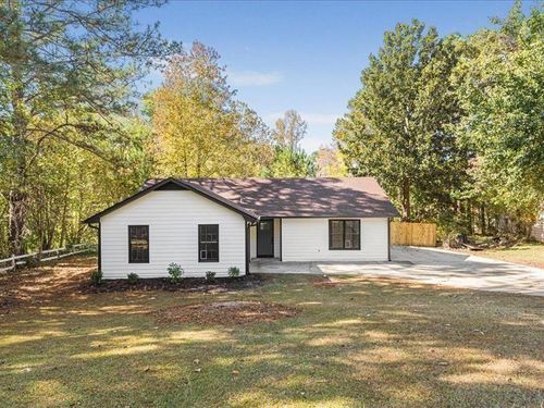 7417 Fernwood Dr, Riverdale, GA, 30296-1592 | Card Image