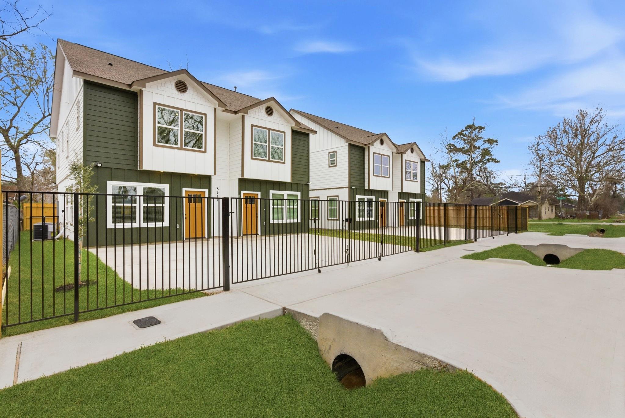 Residential Income in Houston 5