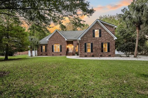 3708 Colonel Vanderhorst Cir, Mount Pleasant, SC, 29466-8040 | Card Image