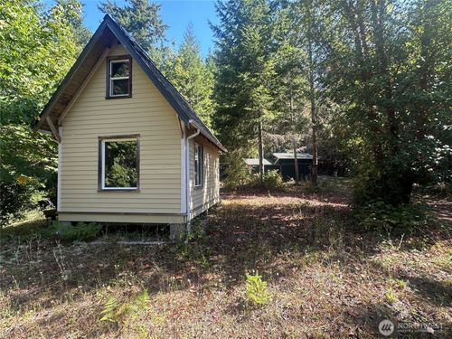 22222 Quilcene Park Rd, Quilcene, WA, 98376 | Card Image