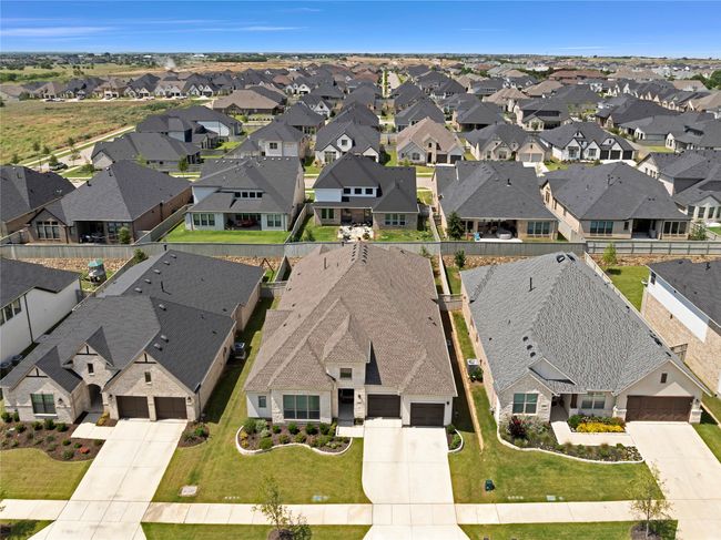 Aerial perspective of suburban area | Image 30