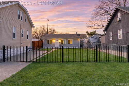 1401 University Ave, Lincoln Park, MI, 48146-1662 | Card Image
