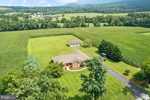 21438 Ridenour Rd, BOONSBORO, MD, 21713-1543 | Card Image