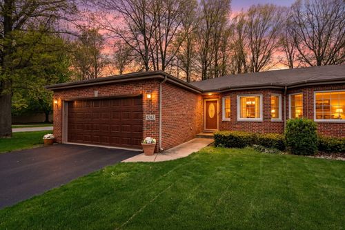 1242 Griffin Lake Ave, Chesterton, IN, 46304 | Card Image