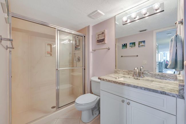 APT-1404 - 5049 N Highway A1a, Condo with 3 bedrooms, 2 bathrooms and null parking in Hutchinson Island FL | Image 41