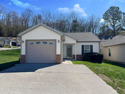 1604 Sails Way, Knoxville, TN, 37932-2075 | Card Image