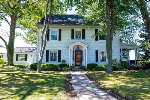 4998 Lake Shore Rd, Hamburg, NY, 14075-5715 | Card Image