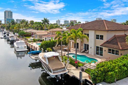 2461 Se 10th St, Pompano Beach, FL, 33062-7008 | Card Image