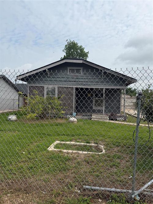 8607 Farqueson Street, Houston, TX, 77029 | Card Image