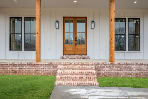 3213 Carolina Ave, Centerville, TN, 37033-9467 | Card Image