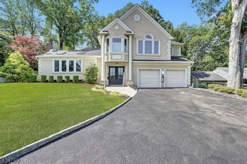 10 Outlook Way, Springfield, NJ, 07081-3721 | Card Image