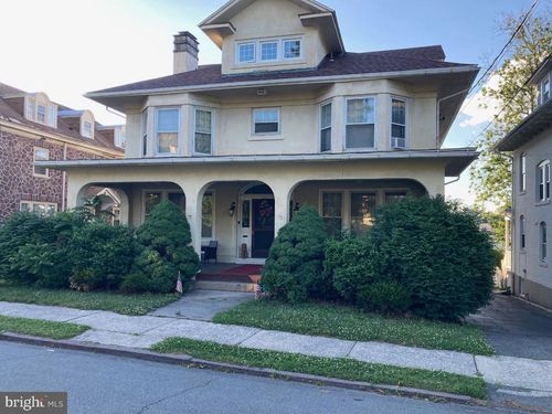 1812 Mahantongo St, POTTSVILLE, PA, 17901-3226 | Card Image