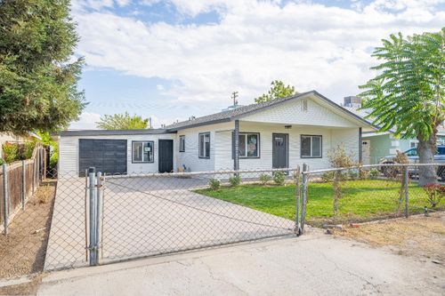 2423 W Sandy St, Caruthers, CA, 93609-8200 | Card Image