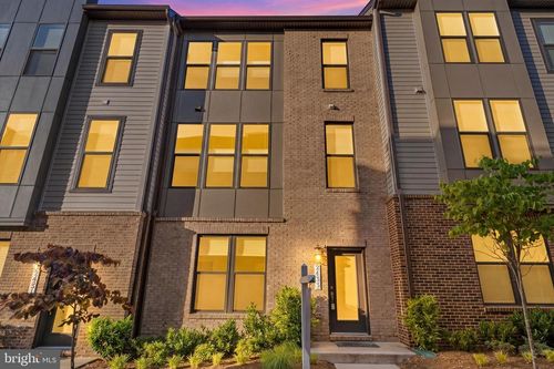 2433 Liberty Loop, HERNDON, VA, 20171-5423 | Card Image