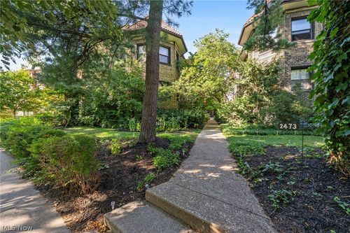 7-2469 Overlook Rd, Cleveland Heights, OH, 44106-2451 | Card Image