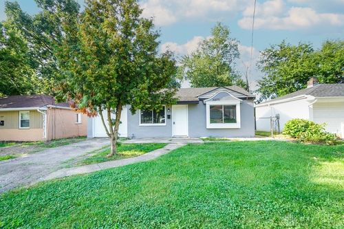 3277 Warfield Ave, Colerain Twp, OH, 45239-3920 | Card Image